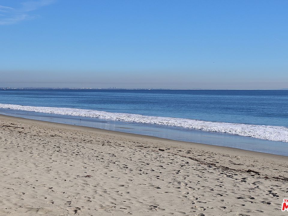 2nd image of 22360 Pacific Coast Hwy