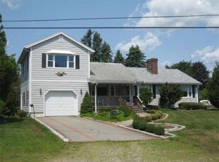 10 Summit Dr, Fairhaven, MA 02719