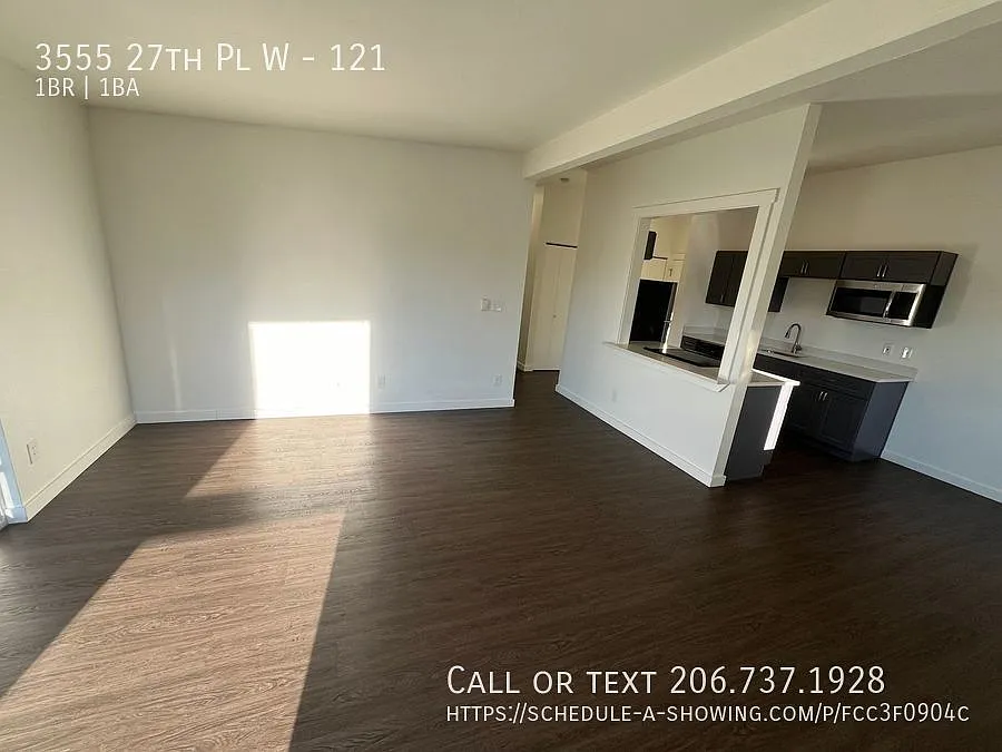 Spacious, Upgraded 1-Bedroom Apartment in the Heart of Magnolia — Photo 2