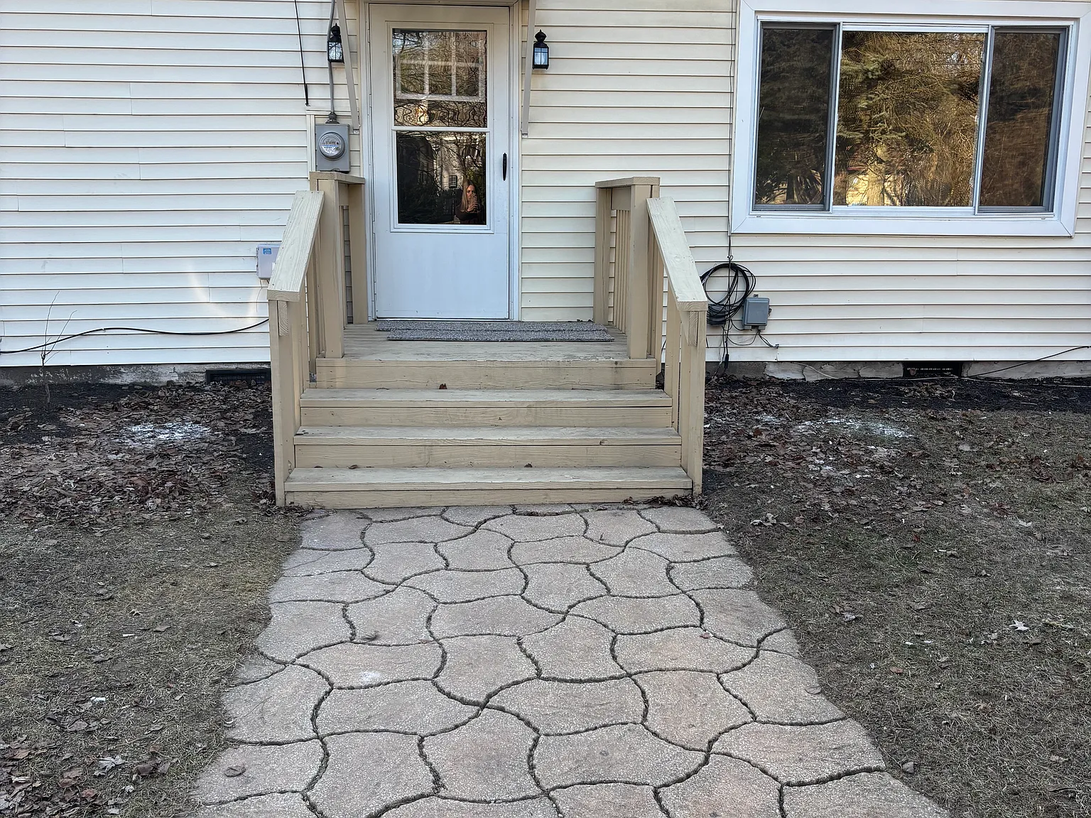3 bed, 1200 sqft, $1,800 — Photo 3