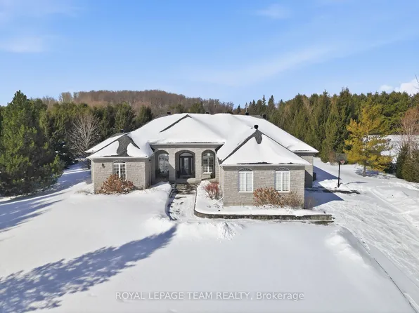 1611 Landel Dr, Ottawa, ON K2W 1C2