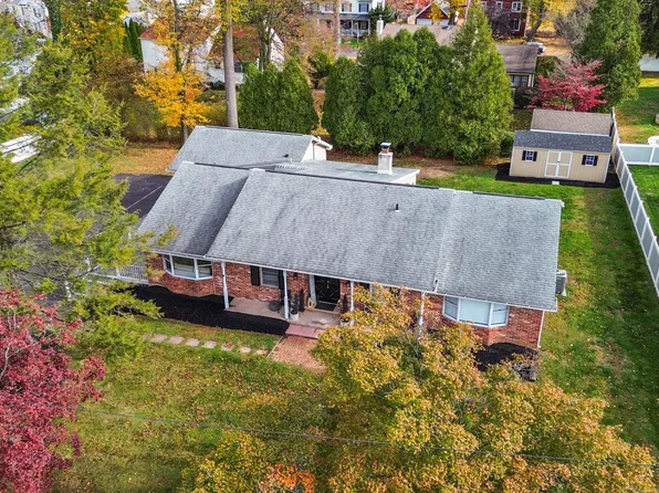 449 Grand Ave, Langhorne, PA 19047