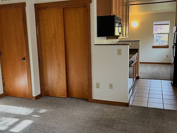 3rd image of 220 E Homestead Rd #211