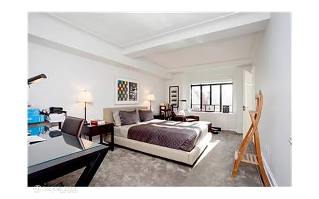 Rented by Douglas Elliman | media 13