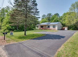 229 Peckham Rd, Acushnet, MA 02743