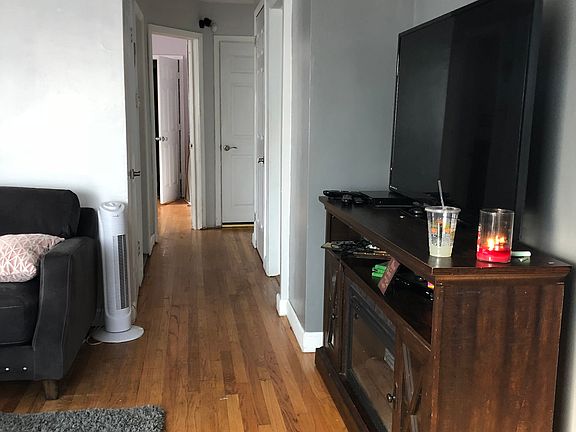 2nd image of 658 Capitol Ave