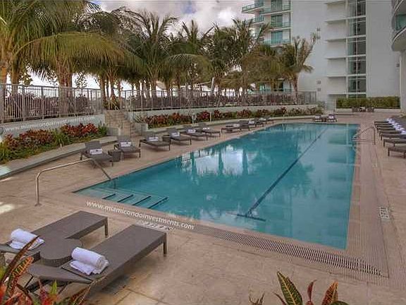 3rd image of 900 Biscayne Blvd APT 5312