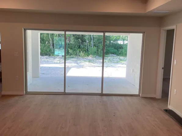 14305 Lelani Dr, Weeki Wachee, FL 34614