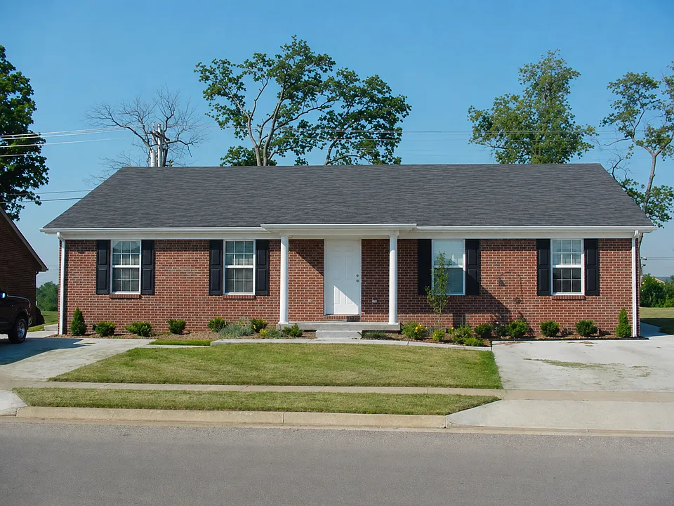 1012-1014 Pinoak Dr