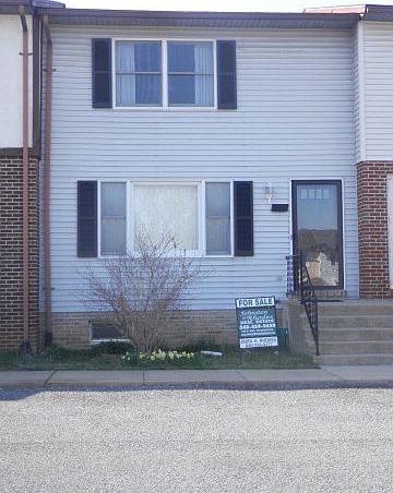 1st image of 920 Hilltop Dr
