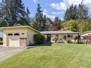 949 S Ct, Cottage Grove, OR 97424