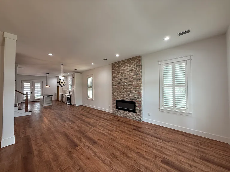 10391 Emmanuel St — Photo 2