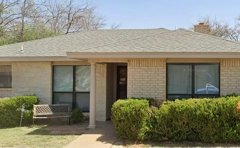 3730 High Meadow Dr — Photo 2