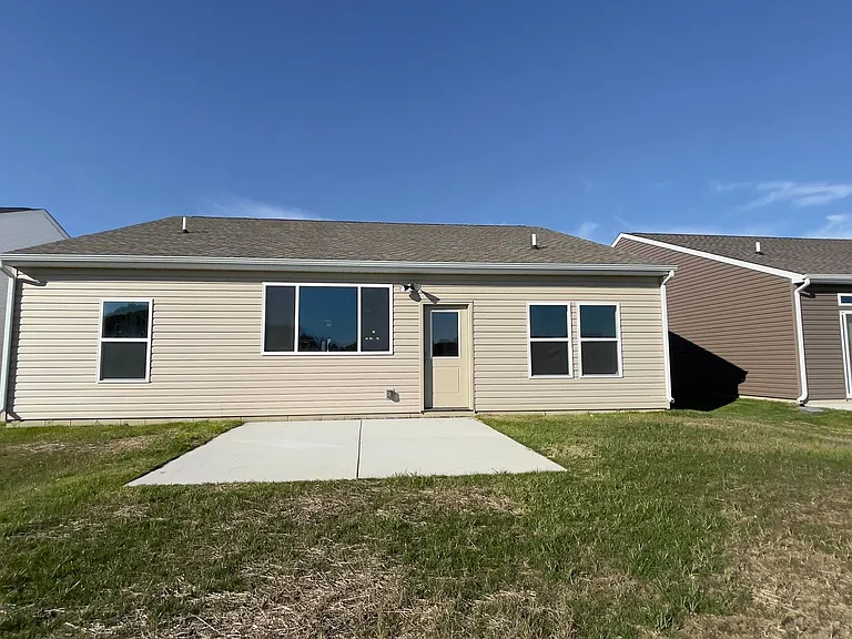 151 Wadsworth Ct — Photo 17