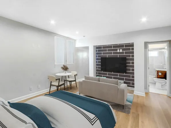 Twin Palms, 11458 Burbank Blvd APT 22, North Hollywood, CA 91601