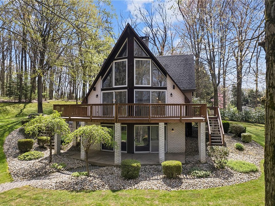 1st image of 255 Claytonia Rd