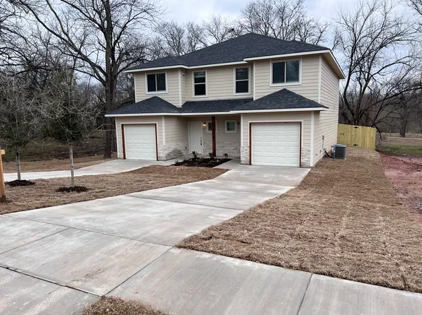 900 S 6th St #2, Bonham, TX 75418