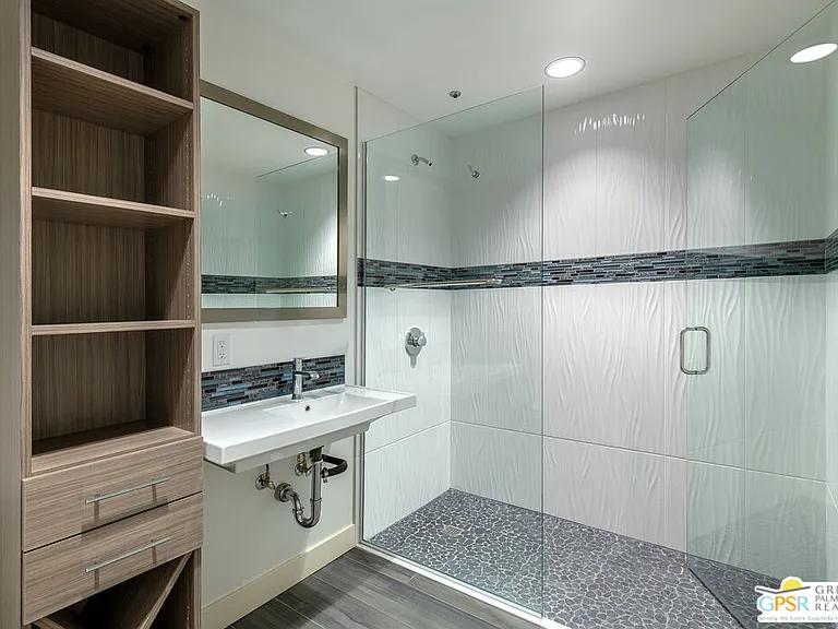 111 N Palm Canyon Dr #201 — Photo 11