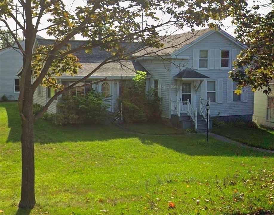 1st image of 69 S Main St