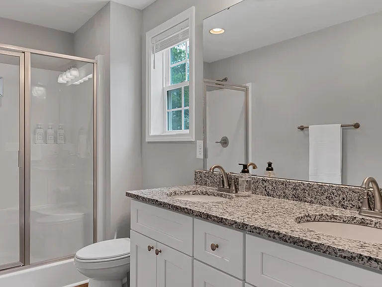 855 S Henley St — Photo 12