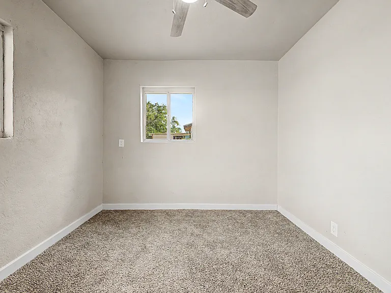 3107 N 25th Dr — Photo 16