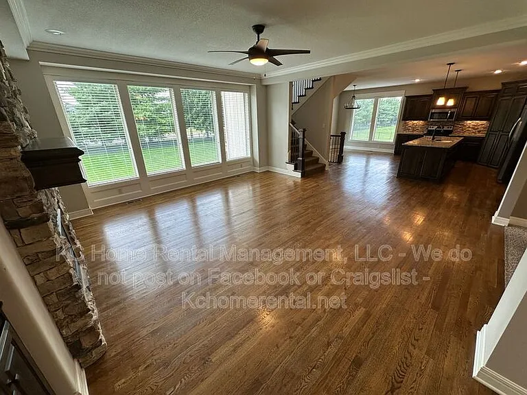 8608 W 165th Pl — Photo 9