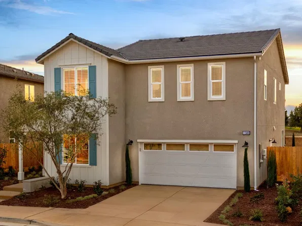 2922 E Tramonto Dr, Fresno, CA 93730