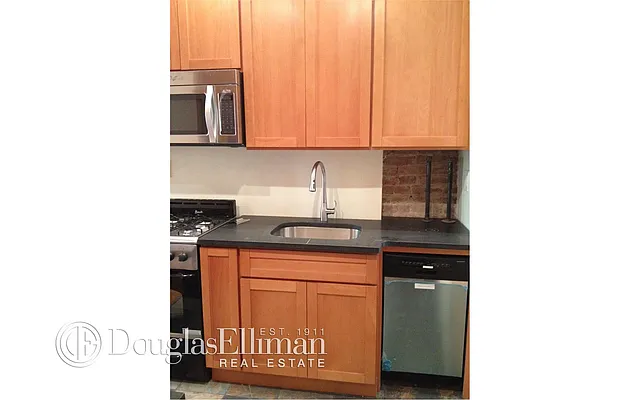 Rented by Douglas Elliman | media 34