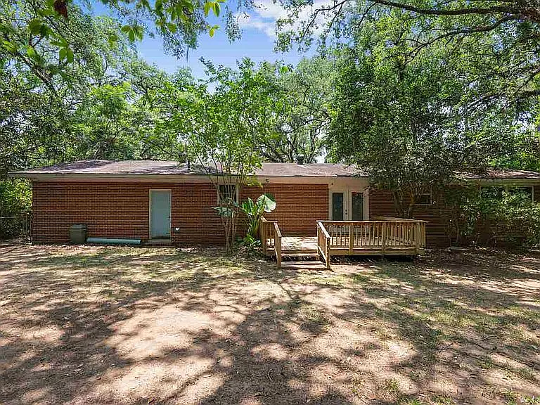 1506 Sunset Ln — Photo 14