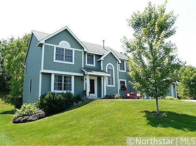 1st image of 750 Camberwell Drive S