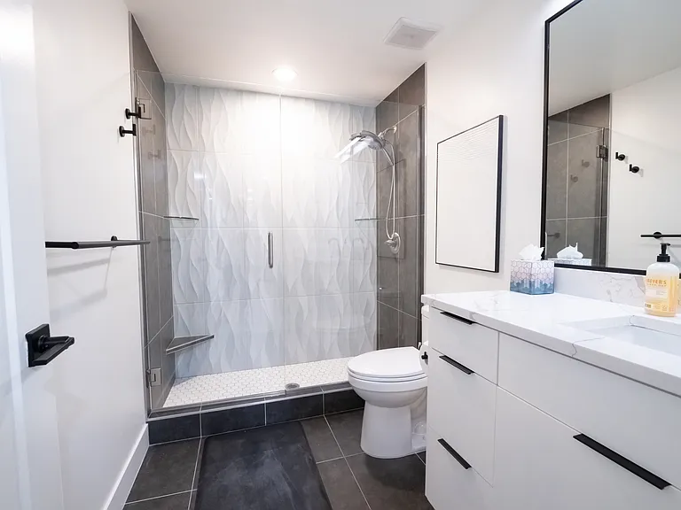 240 E Belmont Ave — Photo 12