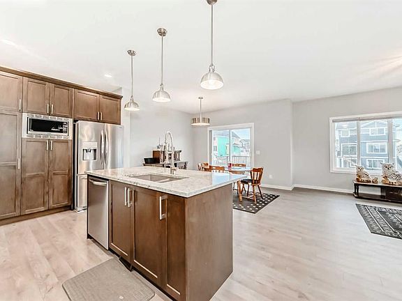 4th image of 151 E Sundown Way
