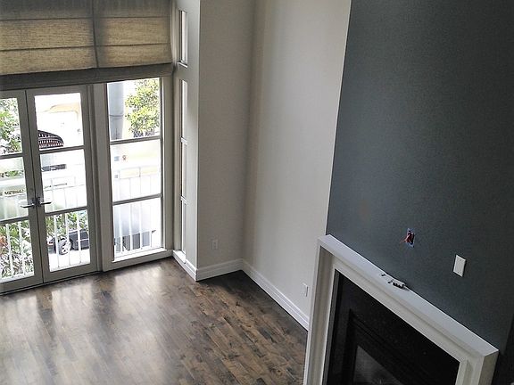 2nd image of 545 Leavenworth St APT 5