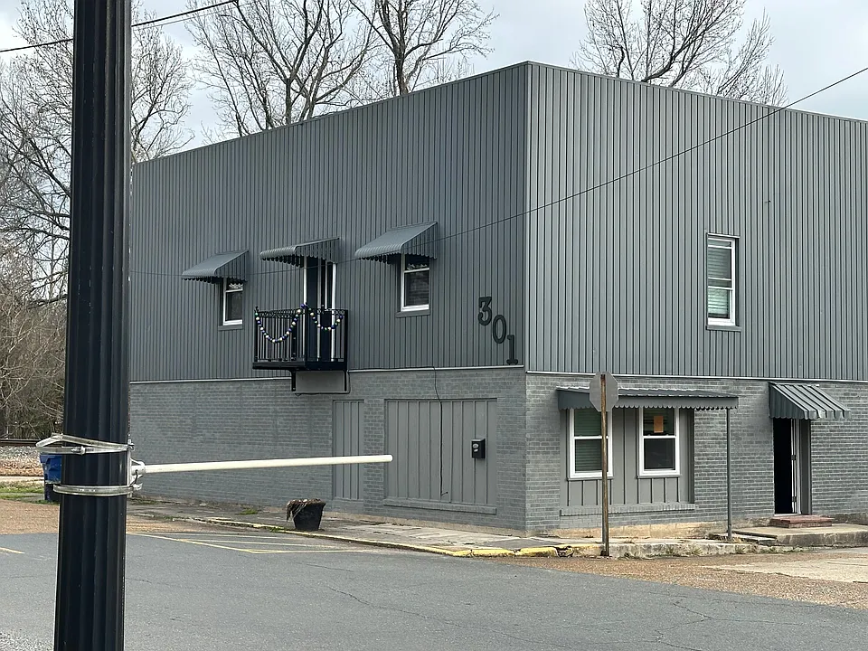 301 N 3rd St #MAIN