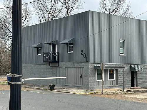 301 N 3rd St #MAIN Photo 1