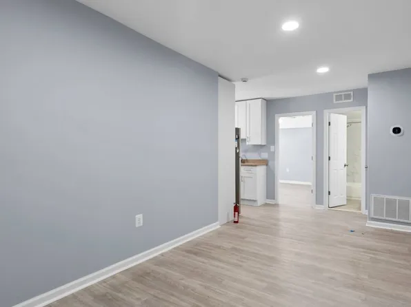 5047 D St SE APT 204, Washington, DC 20019