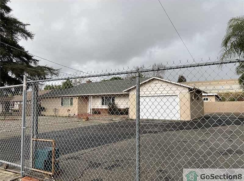1st image of 8535 Orion Ave
