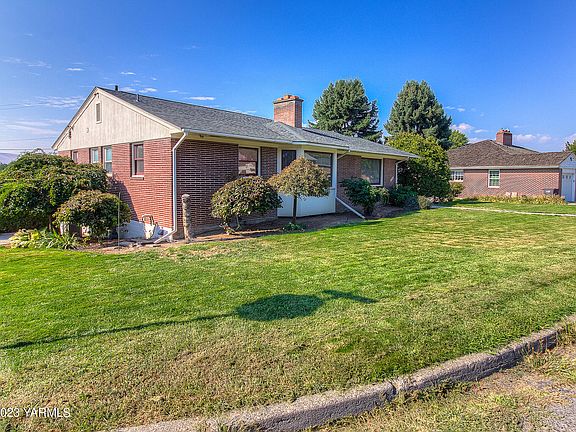 3rd image of 2702 Shelton Ave