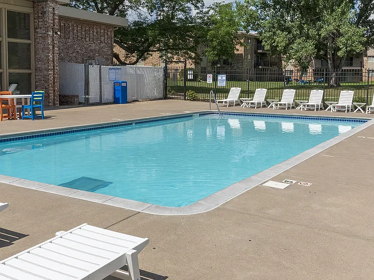 River Pointe — Photo 14