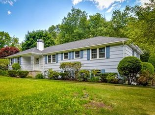 28 Meadowbrook Rd, Sherborn, MA 01770