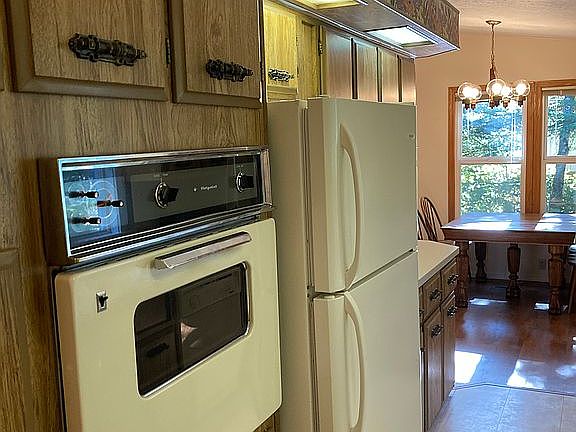 5th image of 12715 SE Elderberry Dr W
