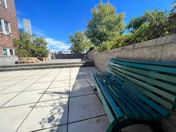 134 Baldwin Avenue image 24 of 28