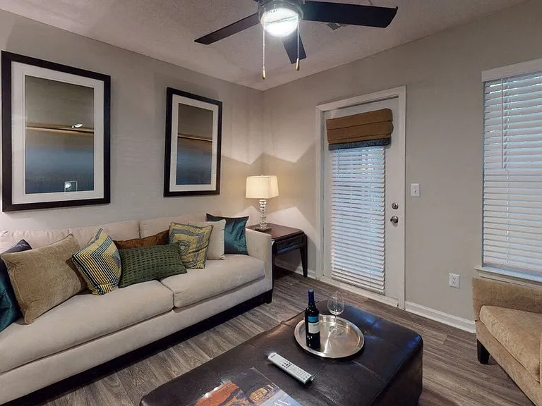 Hamptons at East Cobb — Photo 17