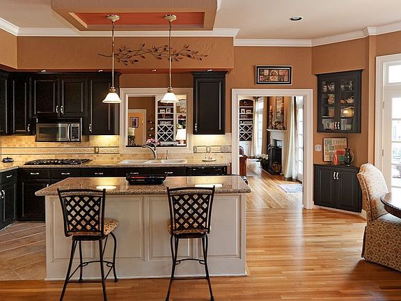 Breakfast bar