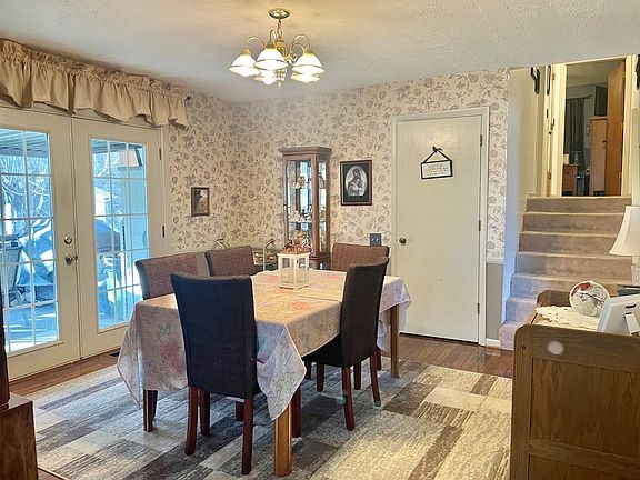 3rd image of 1138 Cresswood Dr