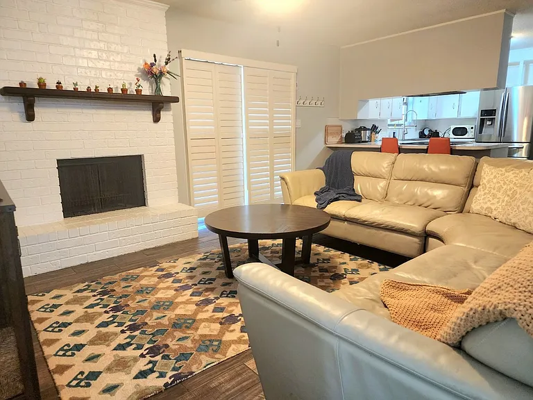 7895 Bay Meadows Dr — Photo 5