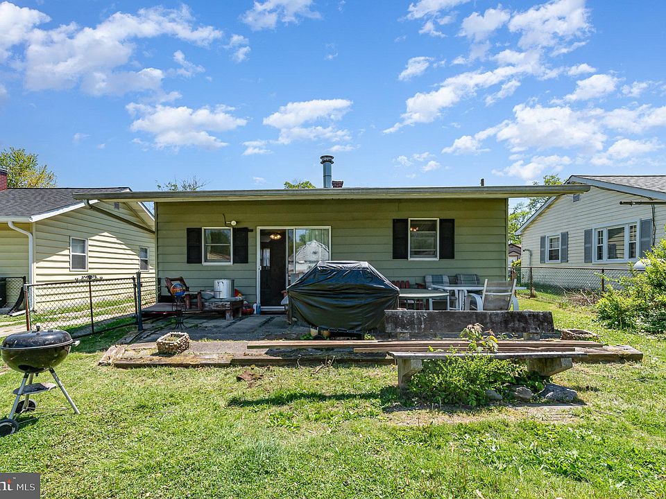 25th image of this home