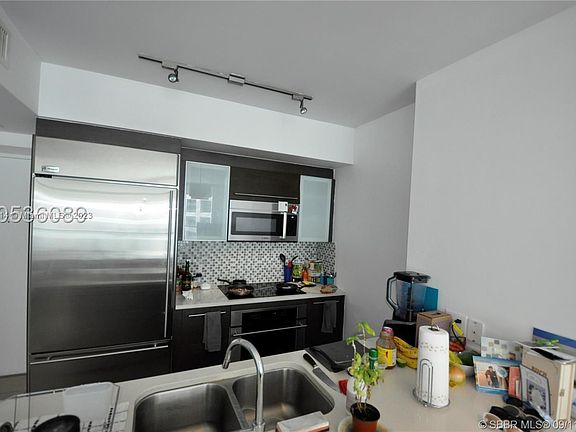 3rd image of 500 Brickell Ave APT 2204