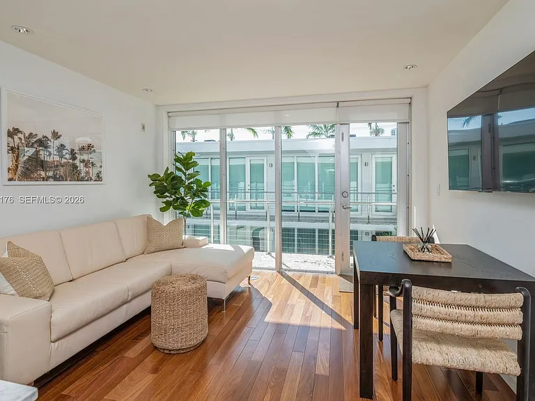 1601 West Ave #208 — Photo 15