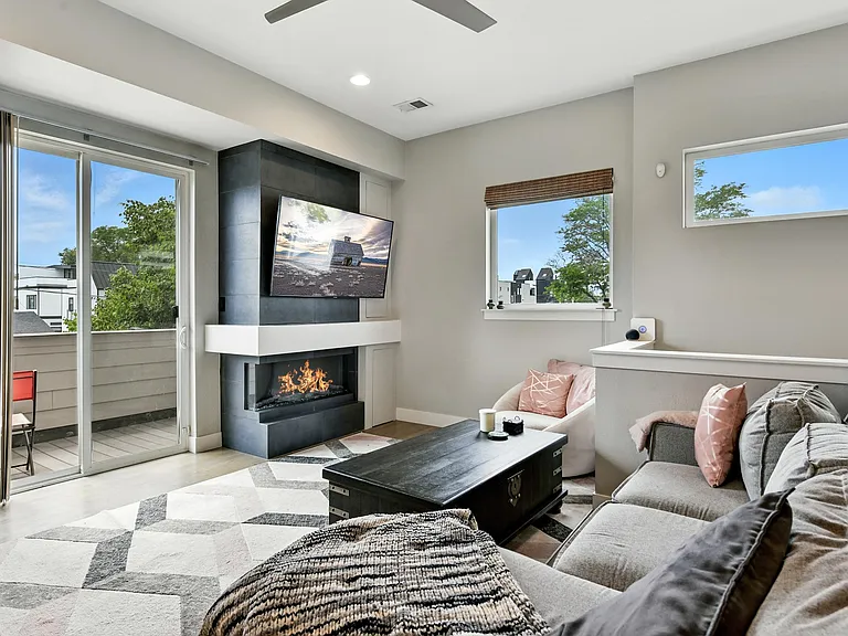 3433 W 16th Ave — Photo 8
